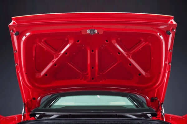 Car trunk lid use