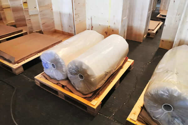 Export packaging for large rolls of aluminum foil